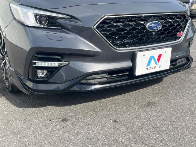 【エアロパッケージ?】人気の純正エアロを装備!クルマの外観がよりスタイリッシュになり、街中で存在感あふれる1台に♪将来買い替える時にもリセールに影響しやすく、価値ある人気の装備です!
