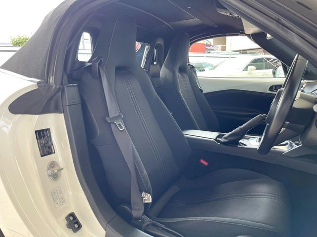 ドライバーによって運転しやすいポジションは異なり、あの車はどうなのか不安なこともありますよね。気になるお車は店頭で乗り込んでご確認いただけます♪