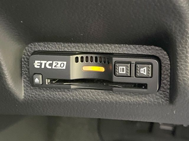 【ETC】高速道路の料金所をストレスなく通過!話題のスポットやサービスエリアに多い「スマートIC」利用時は必須のアイテムです。当店でセットアップを実施、ご納車当日からすぐにご利用いただけます!