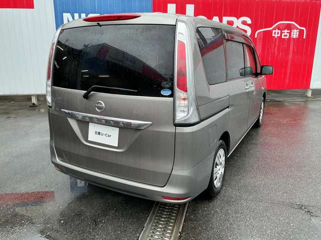 セレナ2.0 20S
