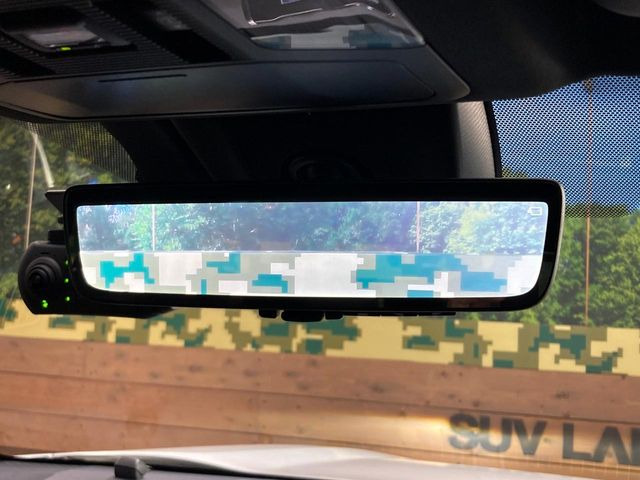 【デジタルインナーミラー】後席の大きな荷物や同乗者で後方が確認しづらい時でも安心!カメラが撮影した車両後方の映像をルームミラー内に表示。クリアな視界で状況の確認が可能です!