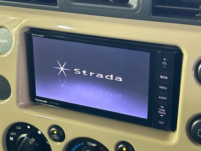【8型ナビゲーション】使いやすいナビで目的地までしっかり案内してくれます。各種オーディオ再生機能も充実しており、お車の運転がさらに楽しくなります!!