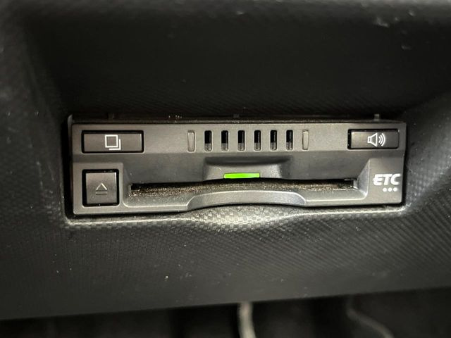 【ETC】高速道路の料金所をストレスなく通過!話題のスポットやサービスエリアに多い「スマートIC」利用時は必須のアイテムです。当店でセットアップを実施、ご納車当日からすぐにご利用いただけます!