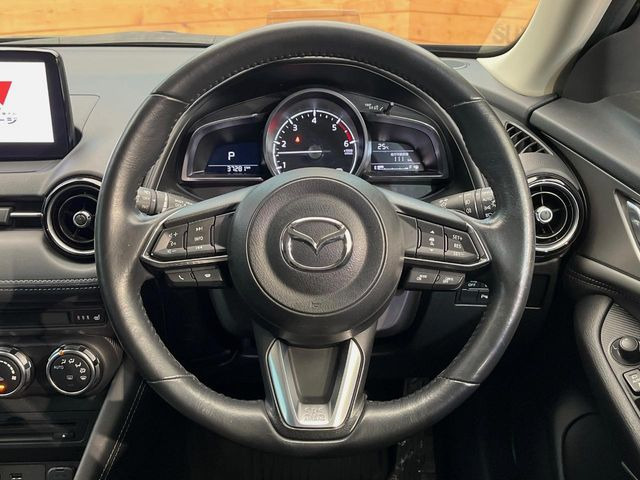 【ステアリングスイッチ】運転中、前方から目線をそらすことなく、オーディオ等の操作が可能な便利機能!安心&快適なドライブを演出してくれます♪