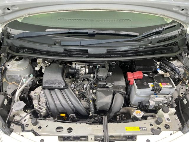 親切・丁寧な専門メカニックスタッフが応対!・車検・点検整備・事故等の修理などアフターサービスも安心。お車のカスタマイズもネクステージのサービススタッフまでご相談ください!