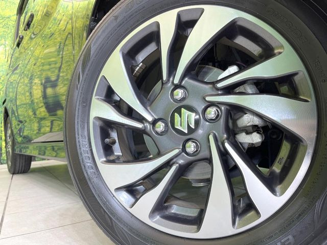 �y����15�C���`�A���~�z�C�[���z�O�ςɃ}�b�`���������A���~�z�C�[���𑕒����Ă���܂��B�e��ЊO�A���~�z�C�[����A�X�^�b�h���X�^�C�����戵�����Ă���܂��B���񂲑��k����������