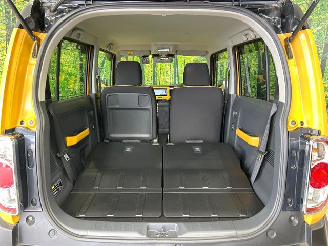 普段のお買い物や通勤、送迎等に十分な荷室スペースを確保しております。セカンドシートを倒すと、大きな荷物の積載も可能です♪
