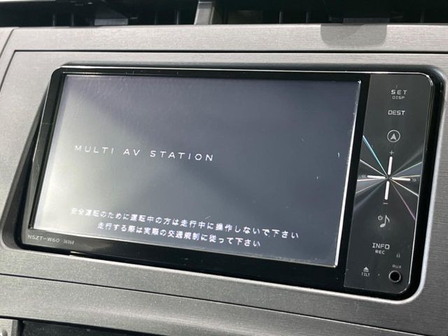 【純正ナビ】人気の純正ナビを装備。オーディオ機能も充実しており、Bluetooth接続すればお持ちのスマホやMP3プレイヤーの音楽を再生可能!毎日の運転がさらに楽しくなります!!