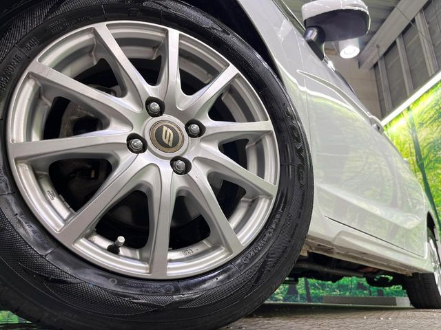 弊社では、全車『修復歴なし』のお車のみ取り扱っております。専任バイヤーによる厳選した仕入れの後、入庫後の車両チェックを行い、ネクステージが認定した高品質な中古車をご提供しております。
