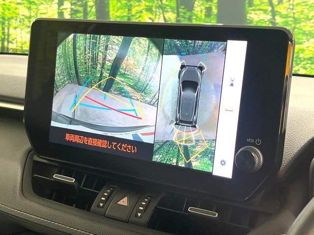 【パノラミックビューモニター】専用のカメラにより、上から見下ろしたような視点で360度クルマの周囲を確認することができます☆死角部分も確認しやすく、狭い場所での切り返しや駐車もスムーズに行えます。