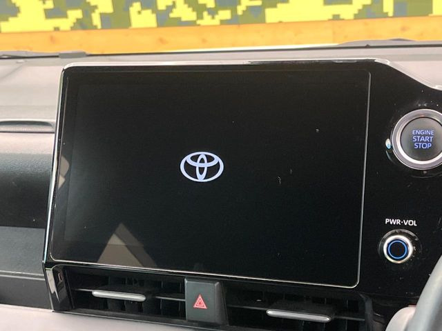 【10.5インチ ディスプレイオーディオ】大画面のディスプレイはAppleCarPlayやAndroidAutoが利用可能。大きな画面でスマホナビアプリ等が利用いただけます♪