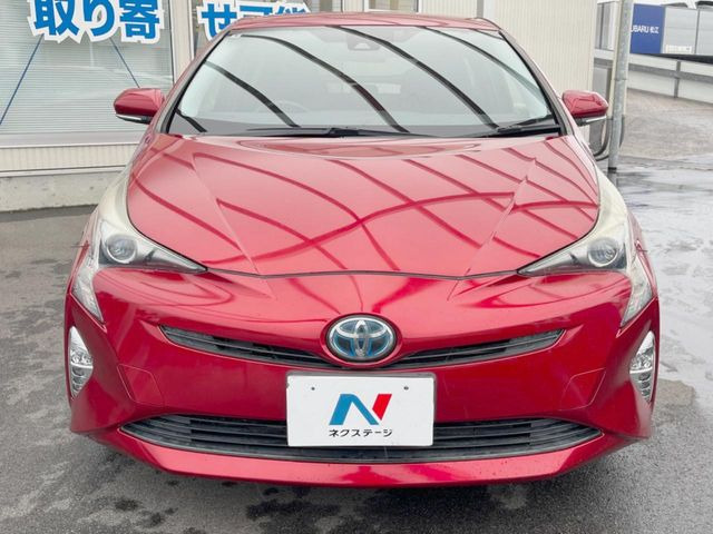 弊社では、全車『修復歴なし』のお車のみ取り扱っております。専任バイヤーによる厳選した仕入れの後、入庫後の車両チェックを行い、ネクステージが認定した高品質な中古車をご提供しております。