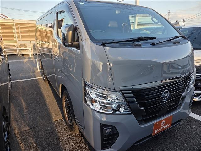 キャラバン(日産) 2.4 グランドプレミアム GX ロング プロスタイル ディーゼル 4WD　禁煙車 ワンオーナー 純正ナビ 中古車画像
