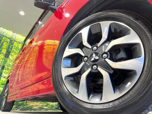 �y����15�C���`�A���~�z�C�[���z�O�ςɃ}�b�`���������A���~�z�C�[���𑕒����Ă���܂��B�e��ЊO�A���~�z�C�[����A�X�^�b�h���X�^�C�����戵�����Ă���܂��B���񂲑��k����������