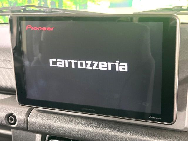 【ディスプレイオーディオ】お手持ちのスマートフォンとの連携で、ナビや音楽再生など各種アプリを使用可能。スマホに近い感覚でお使いいただけます♪