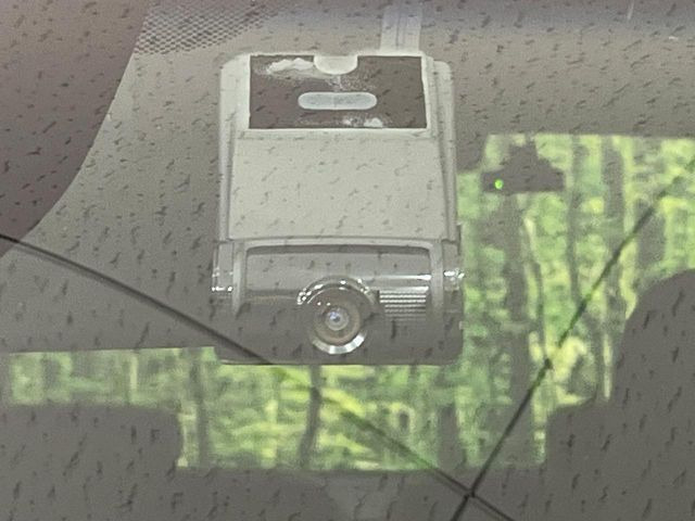 【ドライブレコーダー】ドライブレコーダー装備!走行中はもちろん、あおり運転や事故に遭遇した際、映像で記録し、万一のリスクに備えます。※記録用SDカードはお客様ご自身でご準備いただく必要があります。