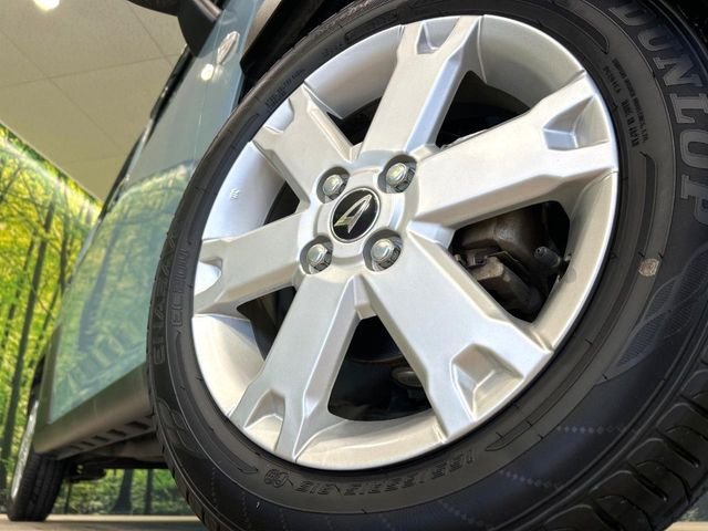 �y����15�C���`�A���~�z�C�[���z�O�ςɃ}�b�`���������A���~�z�C�[���𑕒����Ă���܂��B�e��ЊO�A���~�z�C�[����A�X�^�b�h���X�^�C�����戵�����Ă���܂��B���񂲑��k����������