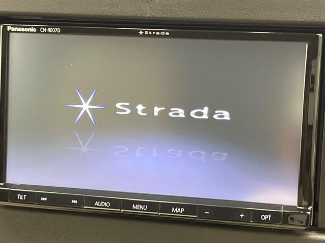 【ナビゲーション】使いやすいナビで目的地までしっかり案内してくれます。各種オーディオ再生機能も充実しており、お車の運転がさらに楽しくなります!!