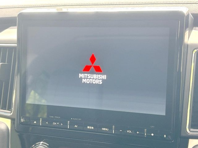 【純正ナビ】人気の純正ナビを装備。オーディオ機能も充実しており、Bluetooth接続すればお持ちのスマホやMP3プレイヤーの音楽を再生可能!毎日の運転がさらに楽しくなります!!