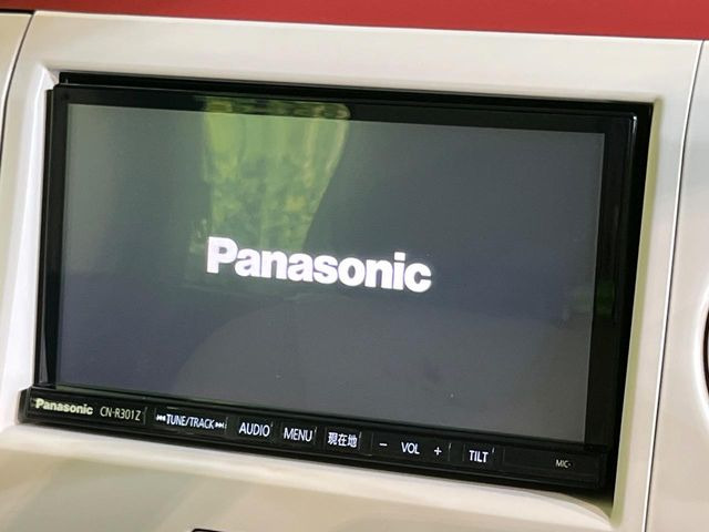 【ナビゲーション】使いやすいナビで目的地までしっかり案内してくれます。各種オーディオ再生機能も充実しており、お車の運転がさらに楽しくなります!!