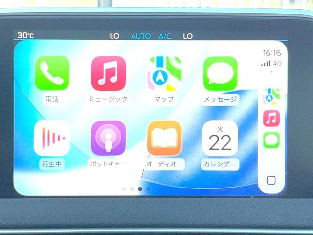 ��Apple Car Play:�X�}�z�Ƃ̗L���ڑ��ŁA�i�r�E�I�[�f�B�I�Đ��ȂǃX�}�z�̃A�v���@�\����ʂł��g����֗��@�\�ł�!