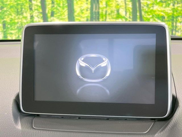 【純正ナビ】人気の純正ナビを装備。オーディオ機能も充実しており、Bluetooth接続すればお持ちのスマホやMP3プレイヤーの音楽を再生可能!毎日の運転がさらに楽しくなります!!