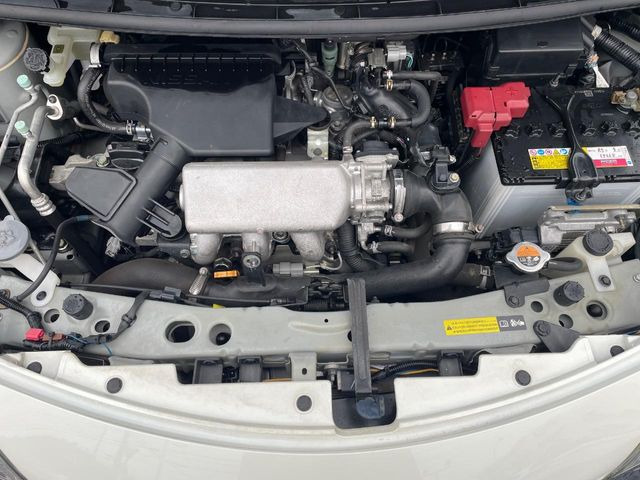 親切・丁寧な専門メカニックスタッフが応対!・車検・点検整備・事故等の修理などアフターサービスも安心。お車のカスタマイズもネクステージのサービススタッフまでご相談ください!