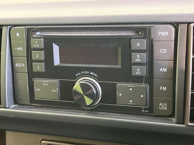 お好きな音楽を車内でお楽しみいただけます♪スピーカー交換・ウーハー追加などの音質向上や、最新ナビ・後席モニター等の取り付けも是非ご相談ください!