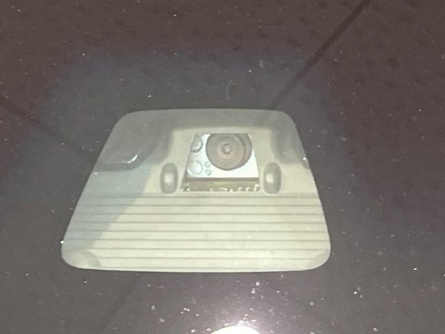【スマートアシスト】走行中に前方の車両等を認識し、衝突しそうな時は警報とブレーキで衝突回避と被害軽減をアシスト。より安全にドライブをお楽しみいただけます。