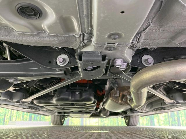 下回りがきれいなうちに、防錆加工の施工がオススメ。降雪地域はもちろん、沿岸部にお住いの方や、趣味でマリン・ウィンタースポーツをされる方にご好評いただいております。