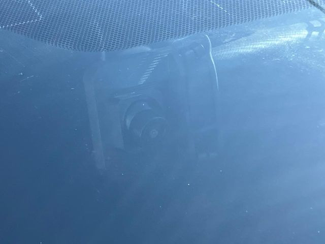 【ドライブレコーダー】ドライブレコーダー装備!走行中はもちろん、あおり運転や事故に遭遇した際、映像で記録し、万一のリスクに備えます。※記録用SDカードはお客様ご自身でご準備いただく必要があります。