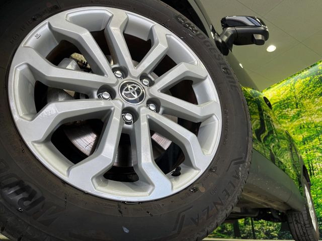 �y����17�C���`�A���~�z�C�[���z�O�ςɃ}�b�`���������A���~�z�C�[���𑕒����Ă���܂��B�e��ЊO�A���~�z�C�[����A�X�^�b�h���X�^�C�����戵�����Ă���܂��B���񂲑��k����������