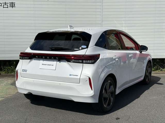 ノートオーラ1.2 G レザーエディション