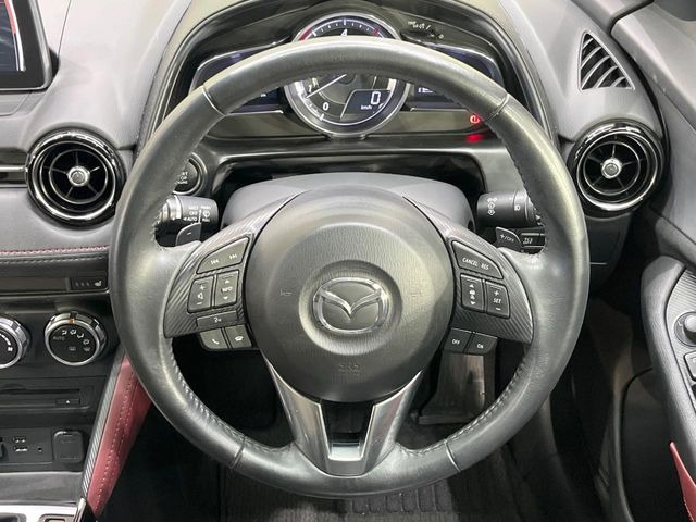 【ステアリングスイッチ】運転中、前方から目線をそらすことなく、オーディオ等の操作が可能な便利機能!安心&快適なドライブを演出してくれます♪