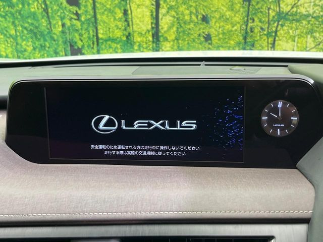 【10.3インチワイドナビ】高級感とインパクトのある大型ワイドナビを装備。各種オーディオ操作はもちろん、横長ワイド画面でのマップ2分割表示など、利便性も高いナビです♪