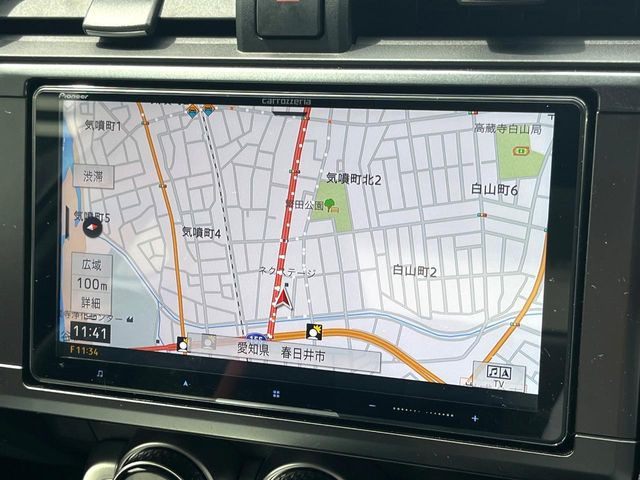 【大画面ナビ】人気の大型9インチナビを装備。存在感のある大画面はインパクト大!ナビ利用時のマップ表示は見やすく、テレビやDVDは臨場感がアップ!いつものドライブがグッと楽しくなります♪