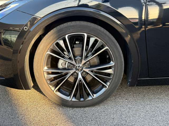 前に乗ってた車がだいぶ古くて下取厳しいかな&hellip;と思っている方!ぜひお気軽にご相談させてください!下取車を乗ってご来店いただければ、しっかりと査定させて頂きます!