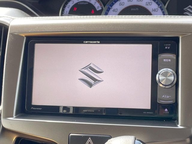 【ナビゲーション】目的地までしっかり案内してくれる使いやすいナビ。Bluetooth接続すればお持ちのスマホやMP3プレイヤーの音楽を再生可能!毎日の運転がさらに楽しくなります!!