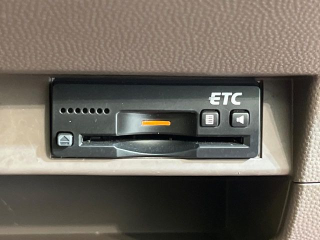 【ETC】高速道路の料金所をストレスなく通過!話題のスポットやサービスエリアに多い「スマートIC」利用時は必須のアイテムです。当店でセットアップを実施、ご納車当日からすぐにご利用いただけます!