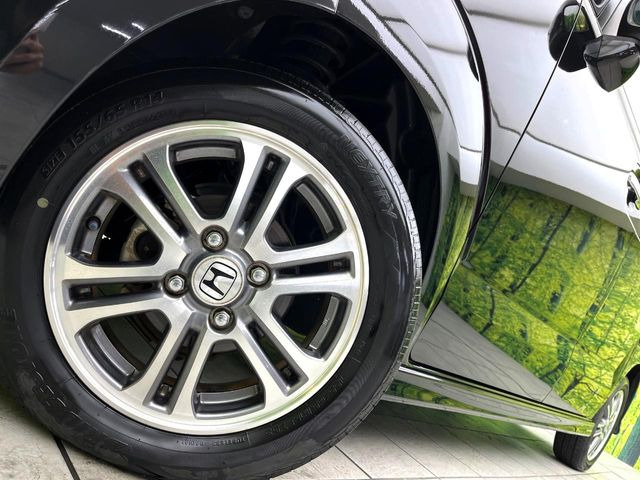 �y����14�C���`�A���~�z�C�[���z�O�ςɃ}�b�`���������A���~�z�C�[���𑕒����Ă���܂��B�e��ЊO�A���~�z�C�[����A�X�^�b�h���X�^�C�����戵�����Ă���܂��B���񂲑��k����������