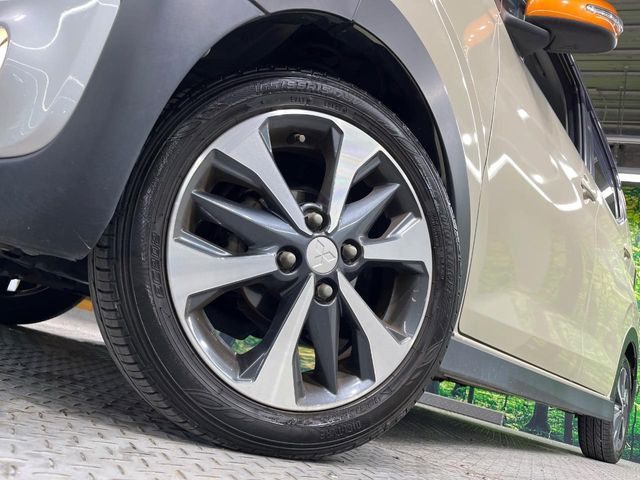 �y����15�C���`�A���~�z�C�[���z�O�ςɃ}�b�`���������A���~�z�C�[���𑕒����Ă���܂��B�e��ЊO�A���~�z�C�[����A�X�^�b�h���X�^�C�����戵�����Ă���܂��B���񂲑��k����������