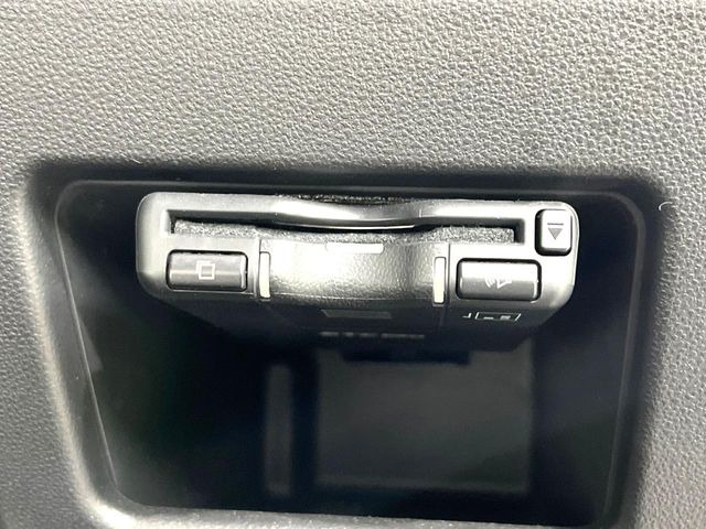 【ETC】高速道路の料金所をストレスなく通過!話題のスポットやサービスエリアに多い「スマートIC」利用時は必須のアイテムです。当店でセットアップを実施、ご納車当日からすぐにご利用いただけます!