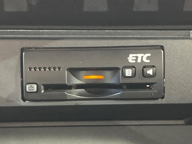 【ETC】高速道路の料金所をストレスなく通過!話題のスポットやサービスエリアに多い「スマートIC」利用時は必須のアイテムです。当店でセットアップを実施、ご納車当日からすぐにご利用いただけます!
