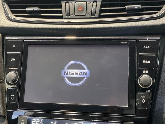 【大画面ナビ】人気の大型9インチナビを装備。存在感のある大画面はインパクト大!ナビ利用時のマップ表示は見やすく、テレビやDVDは臨場感がアップ!いつものドライブがグッと楽しくなります♪