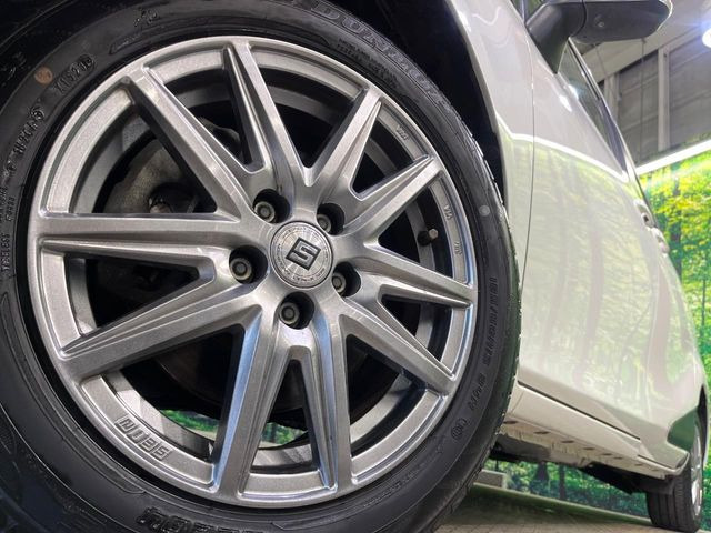 弊社では、全車『修復歴なし』のお車のみ取り扱っております。専任バイヤーによる厳選した仕入れの後、入庫後の車両チェックを行い、ネクステージが認定した高品質な中古車をご提供しております。