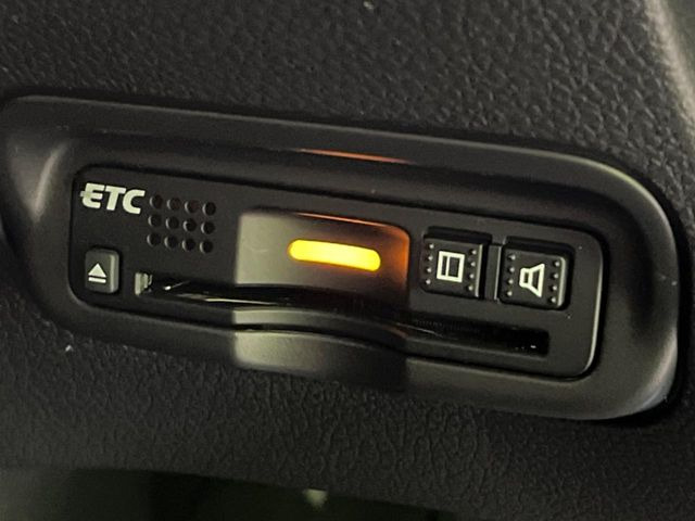 【ETC】高速道路の料金所をストレスなく通過!話題のスポットやサービスエリアに多い「スマートIC」利用時は必須のアイテムです。当店でセットアップを実施、ご納車当日からすぐにご利用いただけます!