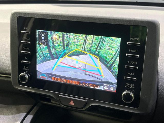 【バックカメラ】駐車時に後方がリアルタイム映像で確認できます。大型商業施設や立体駐車場での駐車時や、夜間のバック時に大活躍!運転スキルに関わらず、今や必須となった装備のひとつです!