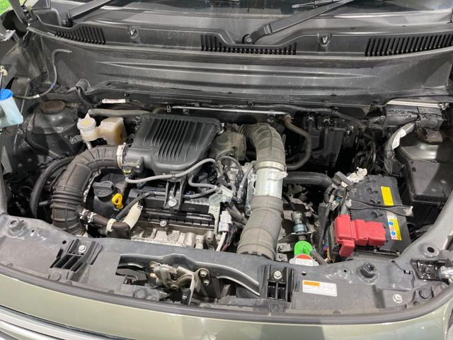 親切・丁寧な専門メカニックスタッフが応対!・車検・点検整備・事故等の修理などアフターサービスも安心。お車のカスタマイズもネクステージのサービススタッフまでご相談ください!