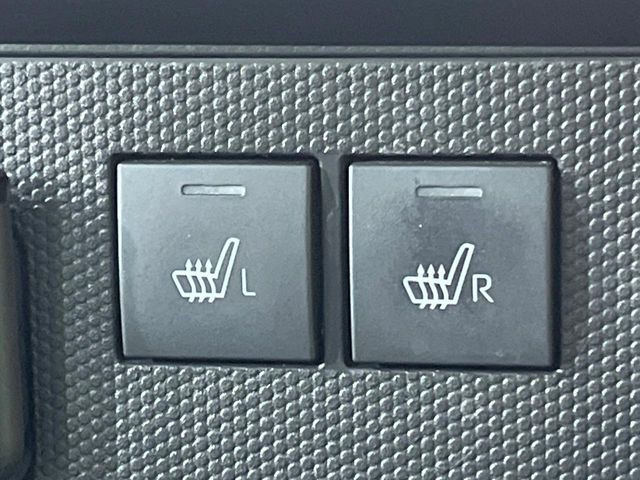 【シートヒーター】寒い日に重宝するシートヒーター!エアコンより早く温まってくれるので寒がりの人も安心ですね♪エアコンの温風は乾燥するから苦手、という方にもをおすすめです。