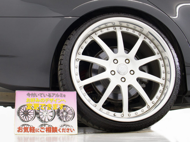 21インチアルミ!!アルミホイールの変更も可能です!お客様のお好みの1台を作成可能となります!※詳細はスタッフまでお尋ねください。